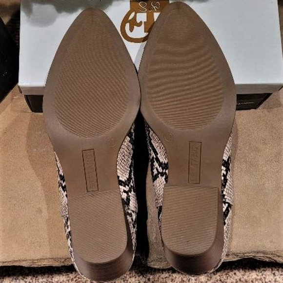 NWOT Eettaro Womens Chelsea Snakeskin Print Block-Heel Ankle Boots (Size 10M) - Picture 6 of 7